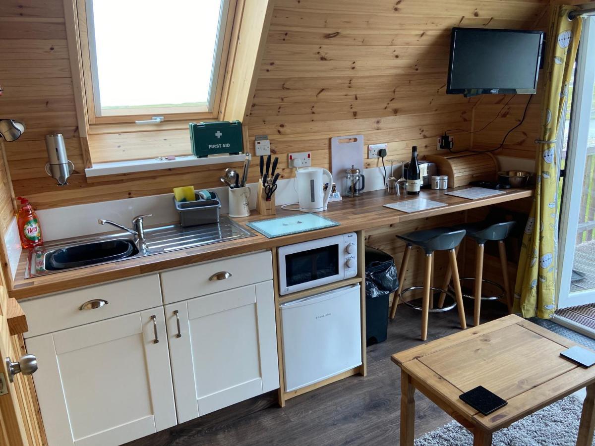 Swan View Lodge - North Uist 로크매디 외부 사진